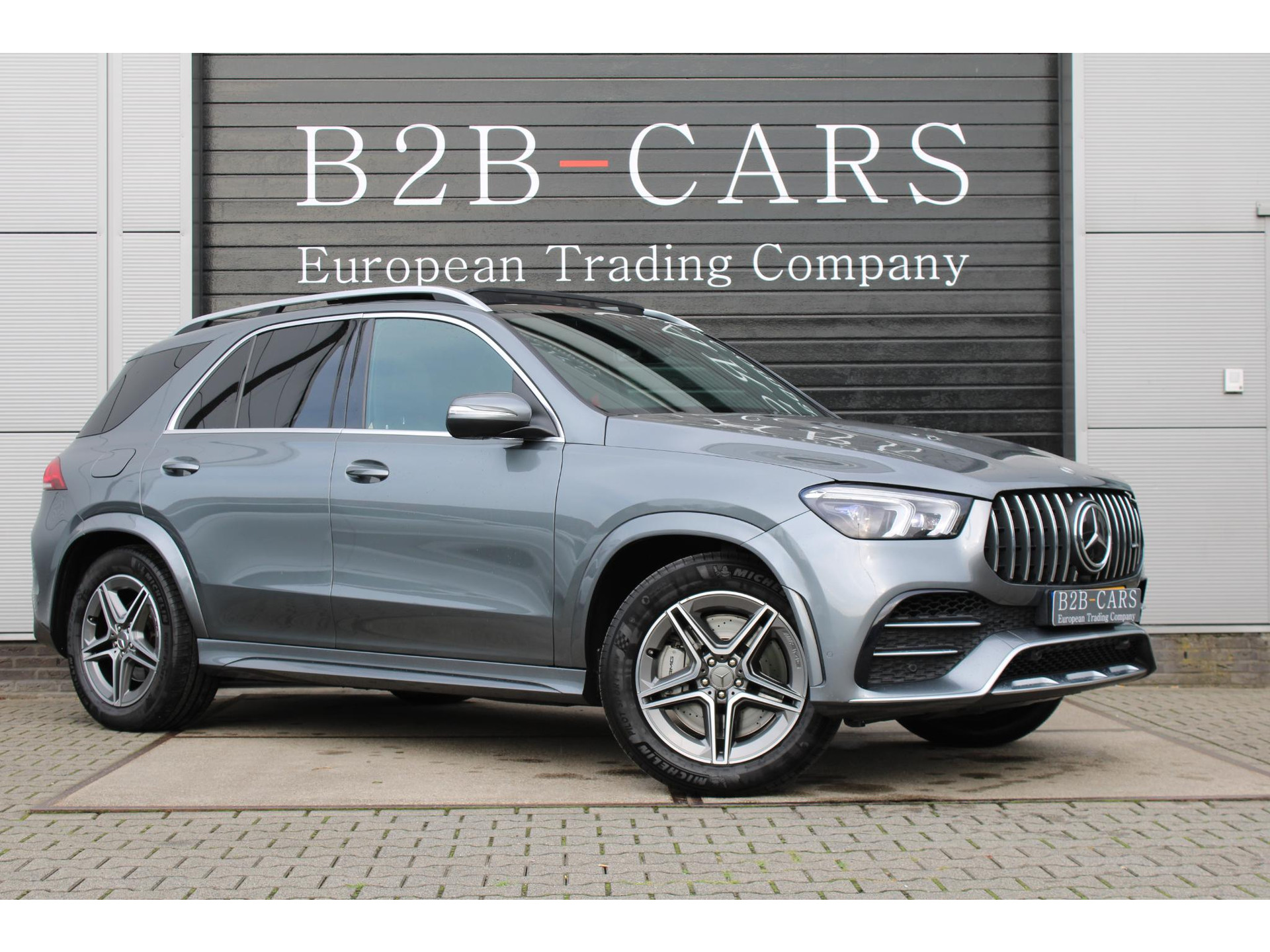 Mercedes-Benz GLE AMG 53 4MATIC+ Premium 46611710-0.jpg | B2B-CARS