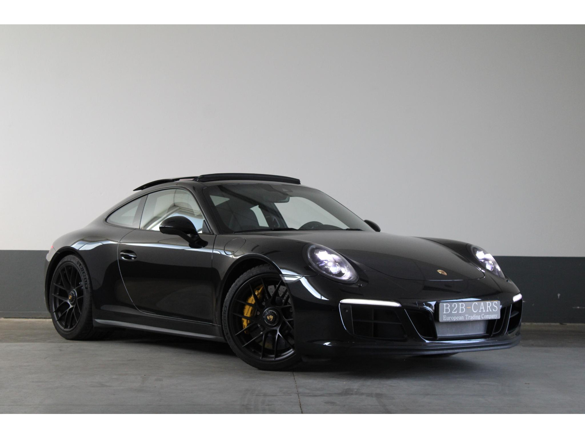 Porsche 911 3.0 Carrera GTS 46970487-0.jpg | B2B-CARS