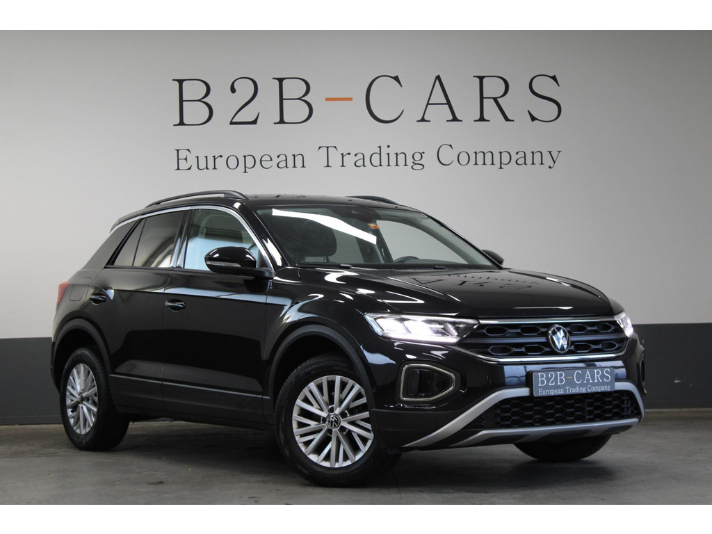 Volkswagen T-Roc 1.5 TSI Life 57231131-0.jpg | B2B-CARS